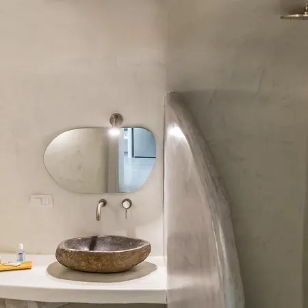 מלון דירות Afora 4*