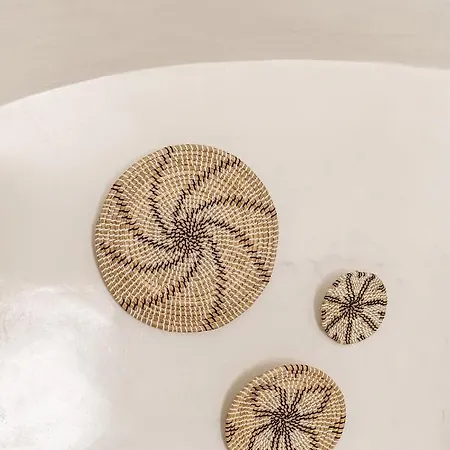 מלון דירות Afora 4*