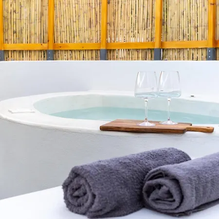 Afora Apartahotel Vóthon